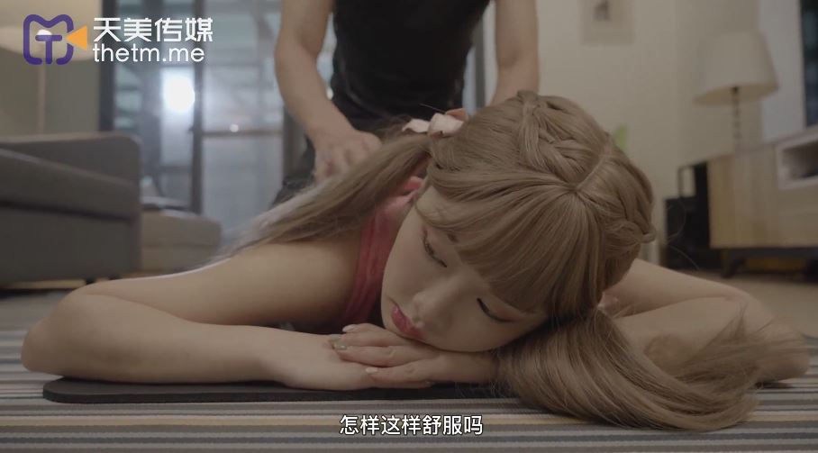 huan-luyen-vien-yoga-va-co-be-hoc-sinh-ngon