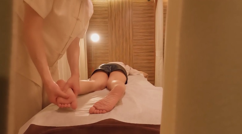 gai-xinh-di-massa-tri-lieu-sinh-ly